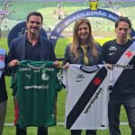 Leila Pereira, presidente do Palmeiras, com empresário Marcos Lamacchia, possível futuro dono da SAF do Vasco, antes da partida entre Palmeiras e Vasco, no Nubank Parque, pelo Campeonato Brasileiro 2026
