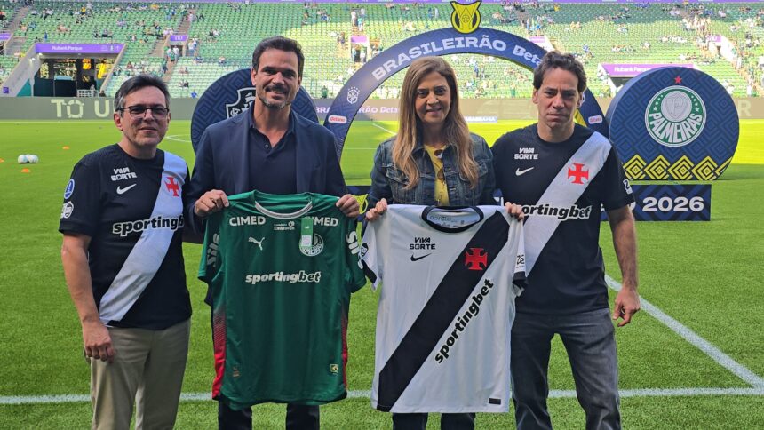 Leila Pereira, presidente do Palmeiras, com empresário Marcos Lamacchia, possível futuro dono da SAF do Vasco, antes da partida entre Palmeiras e Vasco, no Nubank Parque, pelo Campeonato Brasileiro 2026
