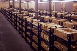 Barras de ouro armazenadas em cofre do Banco da Inglaterra