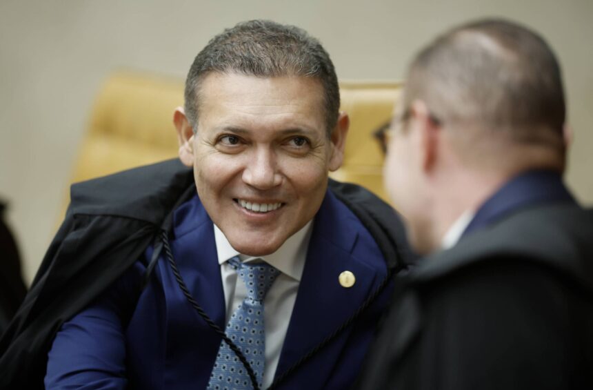Kassio amplia acesso interno ao caso Master e solicita íntegra dos dados de Vorcaro