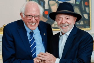 Presidente da República, Luiz Inácio Lula da Silva, durante Audiência ao Senador Bernie Sanders, realizado na residência Oficial, Nova York