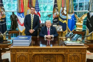 Flávio critica Lula e promete pôr o Brasil no Escudo das Américas de Trump