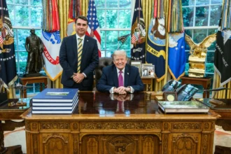 Flávio critica Lula e promete pôr o Brasil no Escudo das Américas de Trump