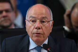 Chanceler brasileiro, Mauro Vieira, durante reunião de chanceleres do Brics