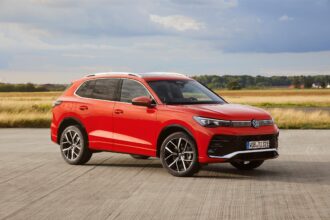 Volkswagen Tiguan 2025 em movimento