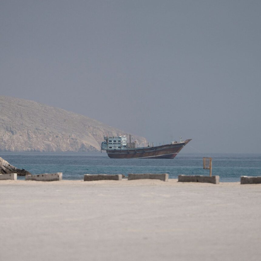 Estreito de Ormuz, rota marítima entre o Golfo Pérsico e o Golfo de Omã