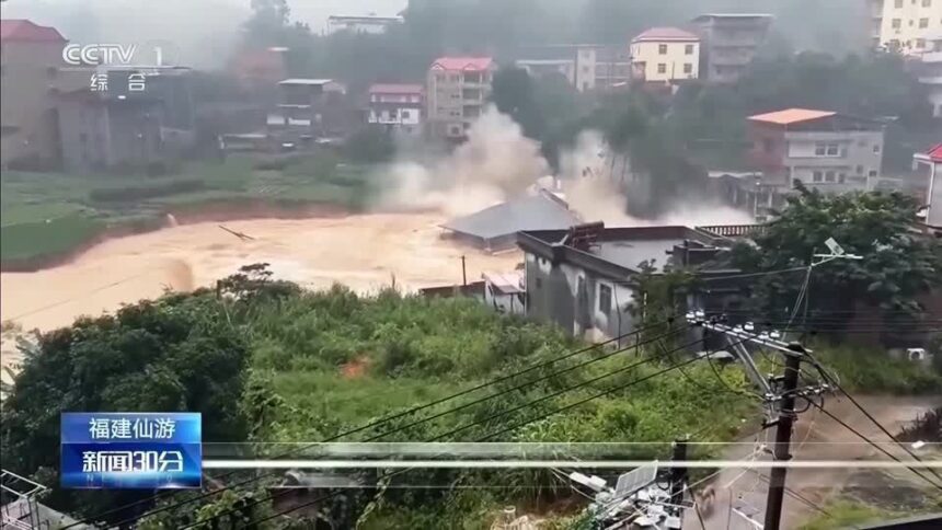 Deslizamento de terra após chuvas intensas em Jiangxi
