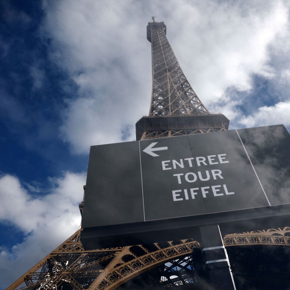 Torre Eiffel em Paris