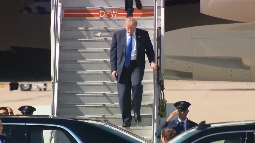 Donald Trump chega a Dallas para convenção republicana
