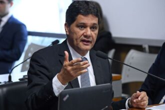 Ricardo Ferraço (MDB)
