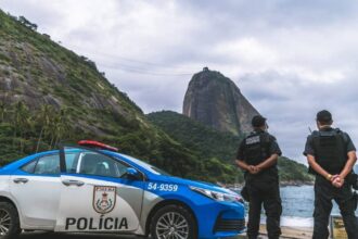Carro da Polícia Militar do Rio de Janeiro (PMERJ)