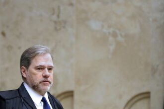Ministro do STF Dias Toffoli, em sessão de 13 de setembro, na qual começaram a ser julgados os primeiros réus por envolvimento no 8 de janeiro.