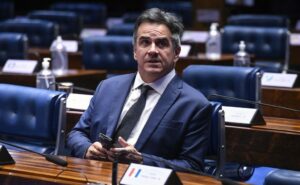Senador Ciro Nogueira em evento político
