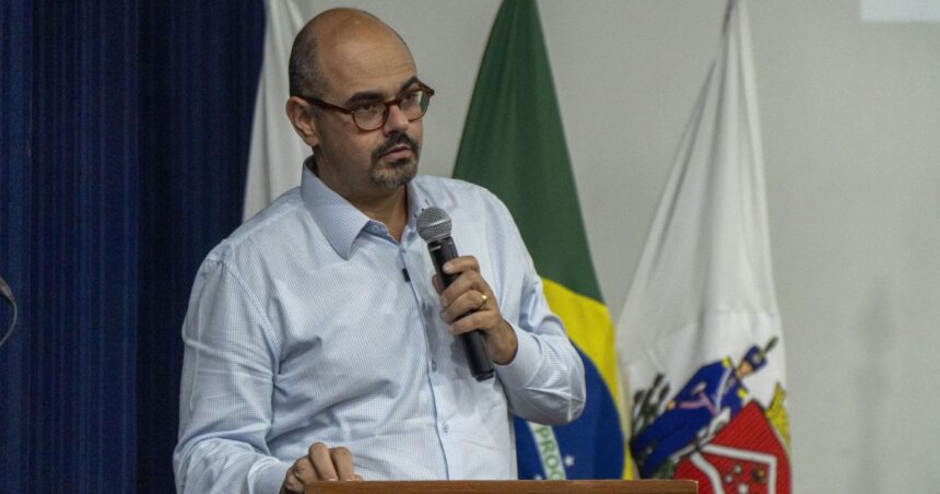 O governador de Minas Gerais, Mateus Simões (PSD)