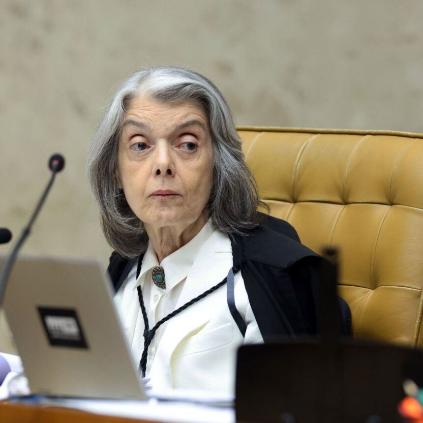 Fachada do edifício principal do Supremo Tribunal Federal em Brasília