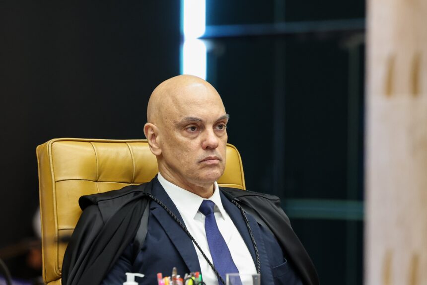 Plenário do Supremo Tribunal Federal durante sessão extraordinária de julgamento
