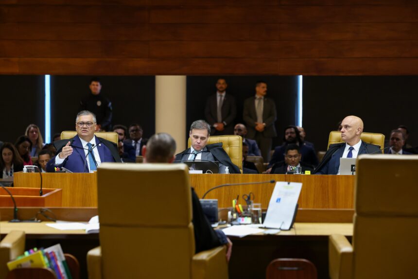 Plenário do Supremo Tribunal Federal durante sessão de julgamento