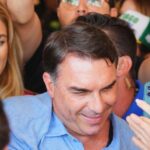 O senador Flávio Bolsonaro (PL-RJ) em ato de campanha na cidade de Juazeiro do Norte (CE)