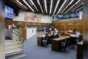 Câmara de BH aprova reajuste de 4,11% a servidores da prefeitura