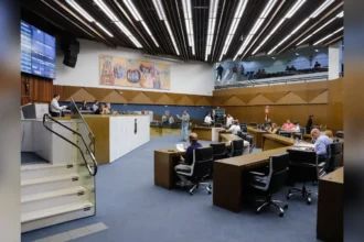 Câmara de BH aprova reajuste de 4,11% a servidores da prefeitura
