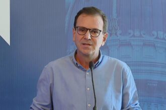Eduardo Paes em atividade política no Rio de Janeiro