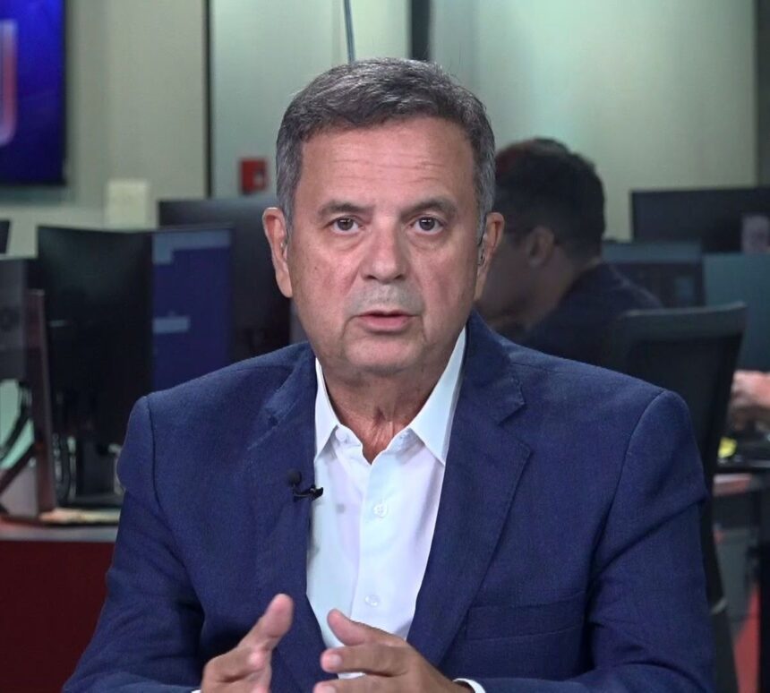 Senador Rogério Marinho durante declaração no Senado Federal