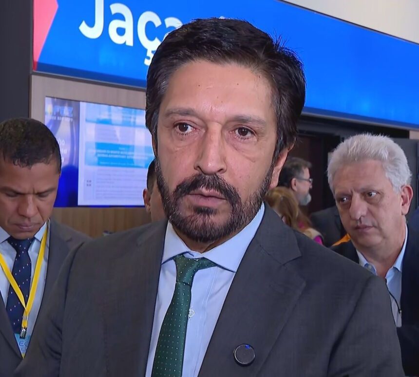 Ricardo Nunes comenta contrato do Wi-Fi Livre em São Paulo