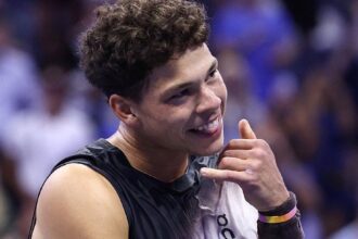 Shelton vence Tiafoe e vai à final do US Open contra Zverev