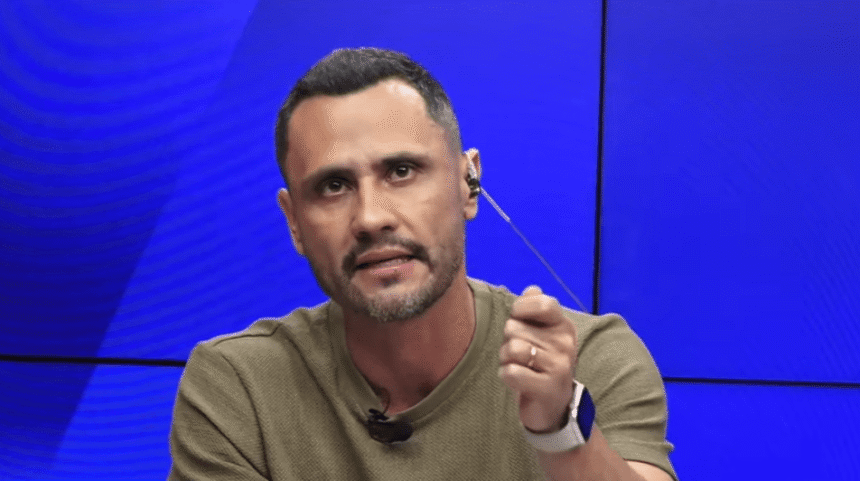 Cleitinho Azevedo durante agenda política em Minas Gerais