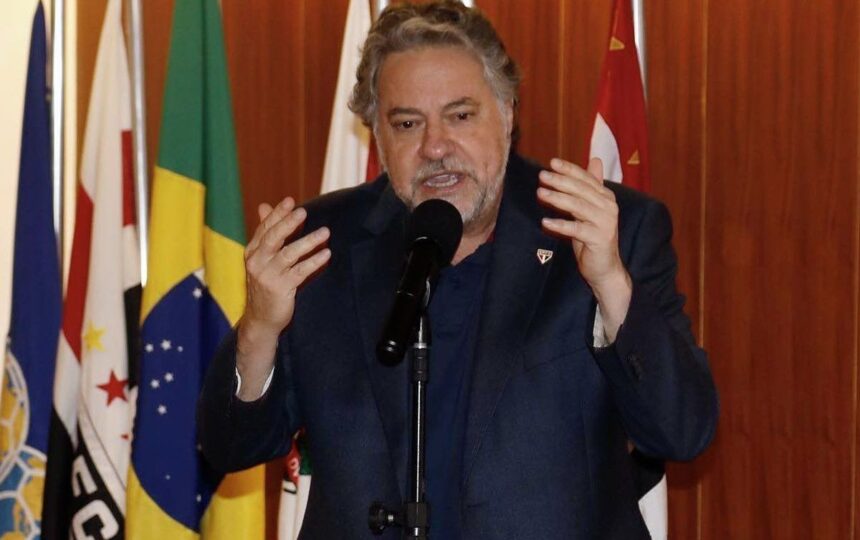 Julio Casares sofreu impeachment no São Paulo