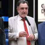 Urna eletrônica em destaque durante votação no Brasil