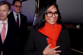 Delcy Rodríguez, presidente interina da Venezuela, chega aos EUA para Assembleia Geral da ONU