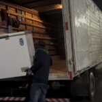 Equipe da Defesa Civil atuando em área afetada por temporais no Rio Grande do Sul.