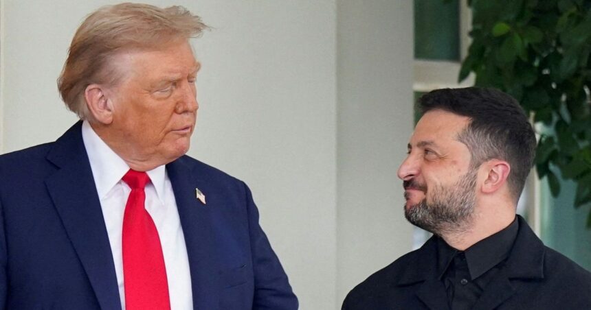 Donald Trump e Volodymyr Zelensky em Washington