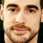Ator Arnaud Denis morre aos 43 anos após eutanásia na Bélgica