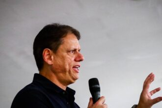Tarcísio de Freitas