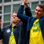 Governador Tarcísio de Freitas em evento oficial.
