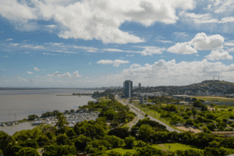 Vista parcial de área alagada e monitorada pela Defesa Civil no Rio Grande do Sul