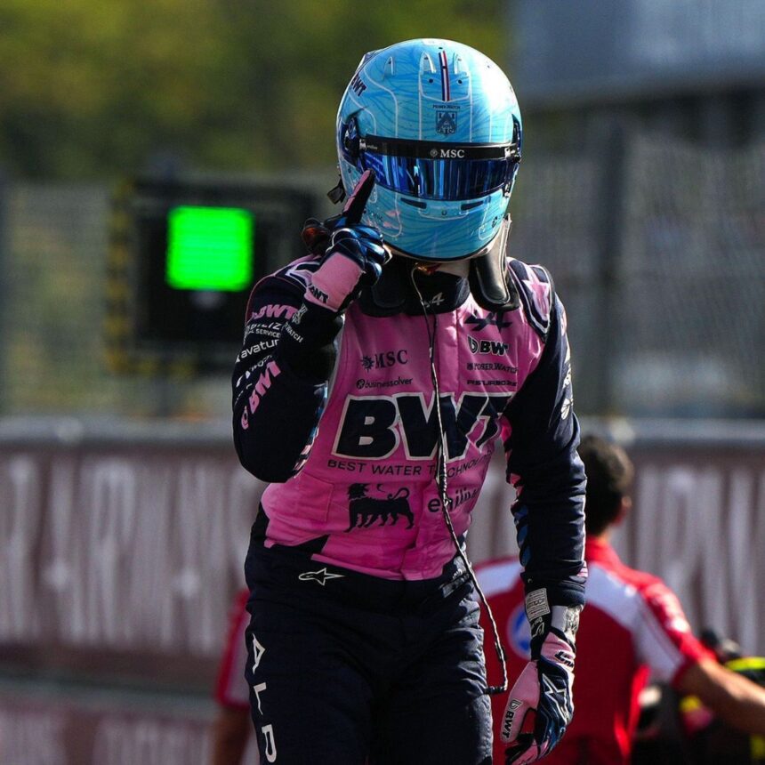 Pierre Gasly comemora pole
