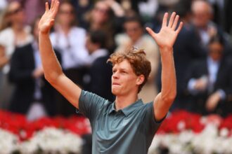 Sinner comemora o título do Madrid Open