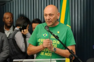 Juíza proíbe Luciano Hang de fazer manifestação político-eleitoral na Havan