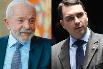 O presidente Luiz Inácio Lula da Silva (PT) e o senador Flávio Bolsonaro (PL-RJ)