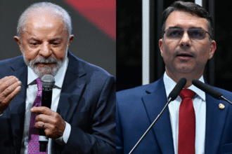Urna eletrônica durante votação no Brasil