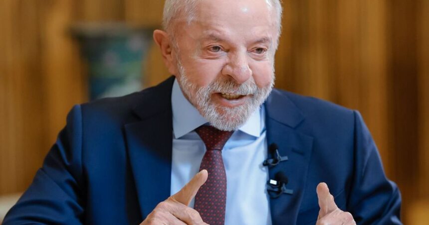 O presidente da República, Luiz Inácio Lula da Silva, durante entrevista ao jornal "SBT Brasil"