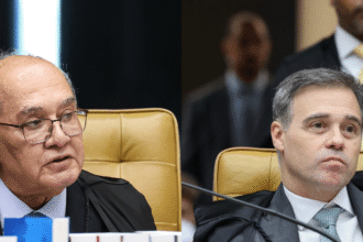 Gilmar Mendes e André Mendonça trocam acusações em sessão do STF