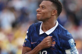 Mbappé elogia Zidane antes de estreia pela seleção francesa