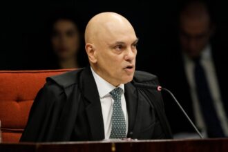 Plenário do Supremo Tribunal Federal preparado para sessão