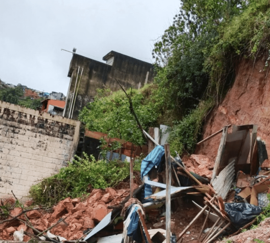 Área atingida por deslizamento de terra em São Bernardo do Campo