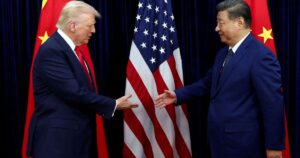 Presidentes dos EUA, Donald Trump, e da China, Xi Jinping