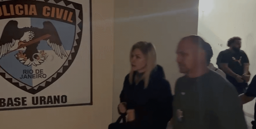 Viaturas da Polícia Civil em operação